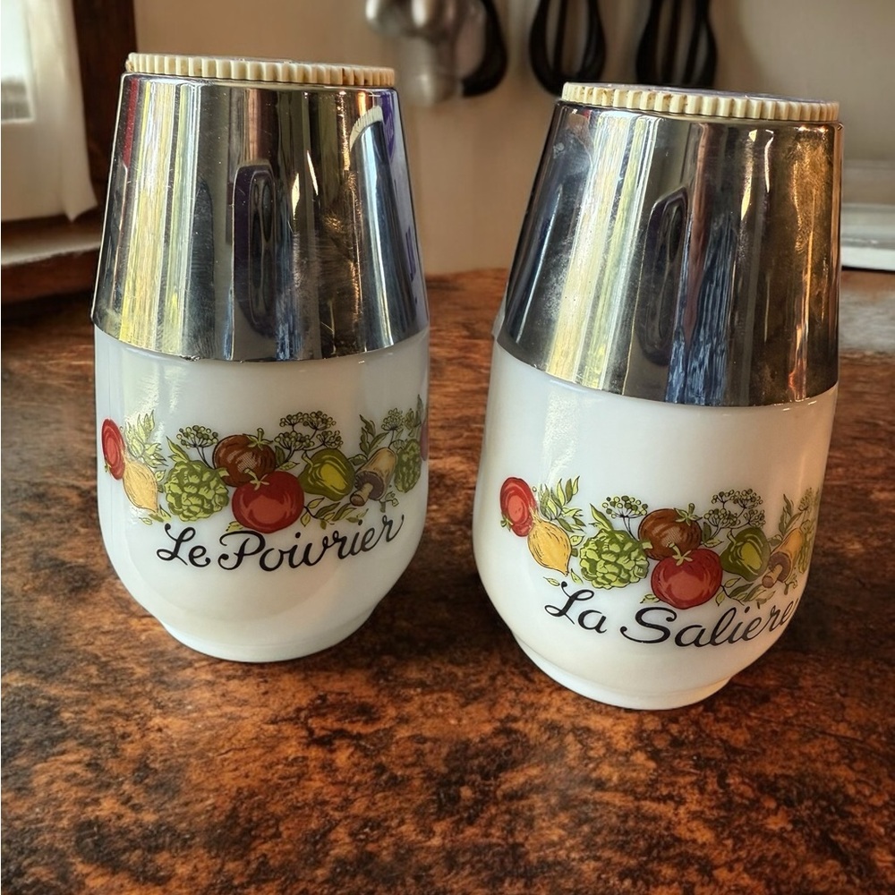 Vintage GEMCO Salt Pepper Shakers La Saliere Le Poivrier Spice Of Life Corning